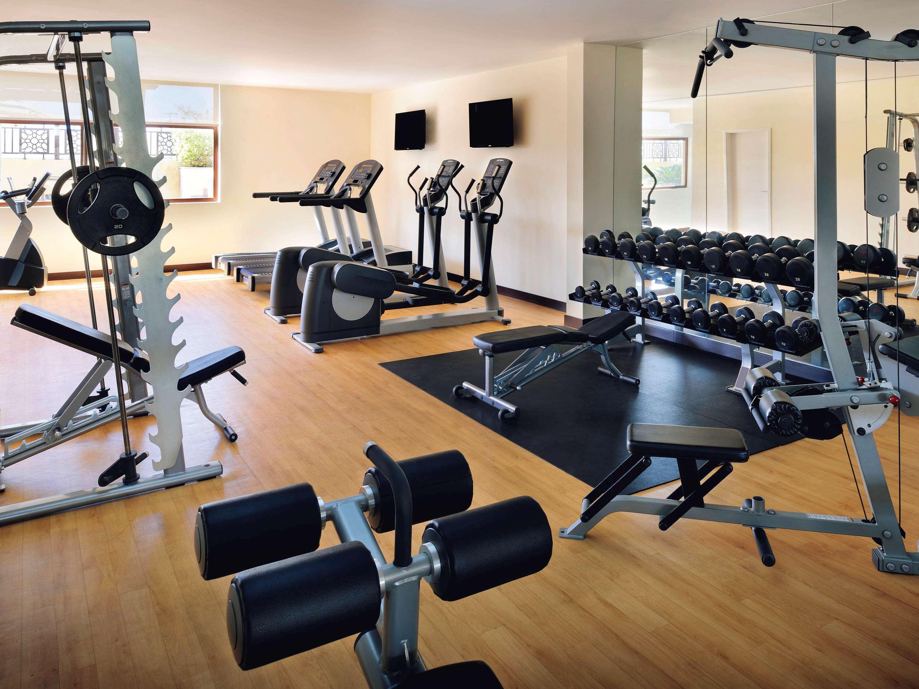 Moevenpick Hotel Apartments Al Mamzar Ντουμπάι Εξωτερικό φωτογραφία A typical gym