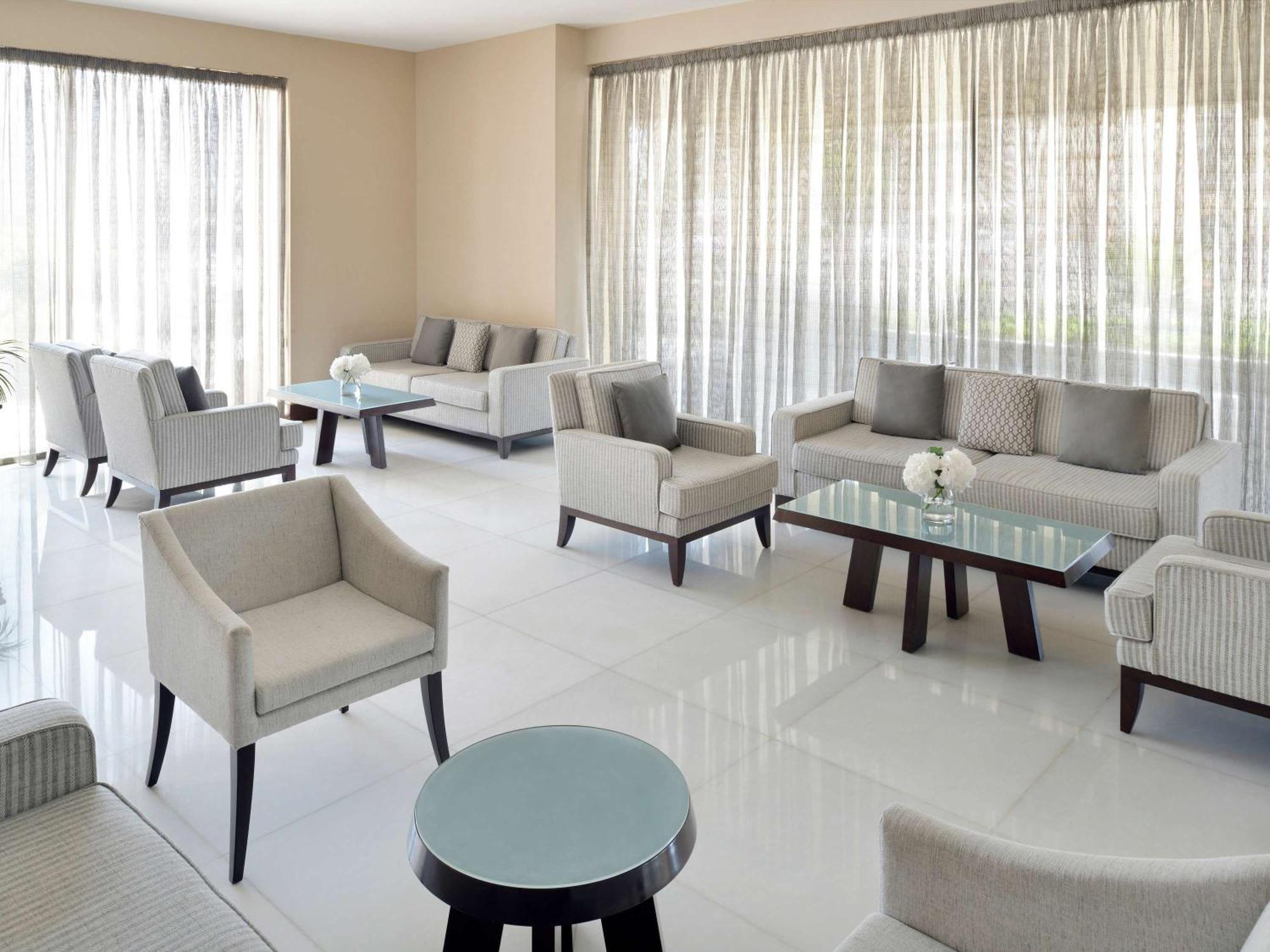 Moevenpick Hotel Apartments Al Mamzar Ντουμπάι Εξωτερικό φωτογραφία Interior of the hotel
